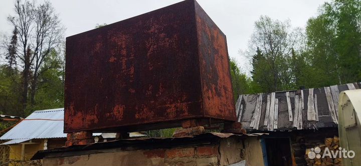 Бак для воды металлический