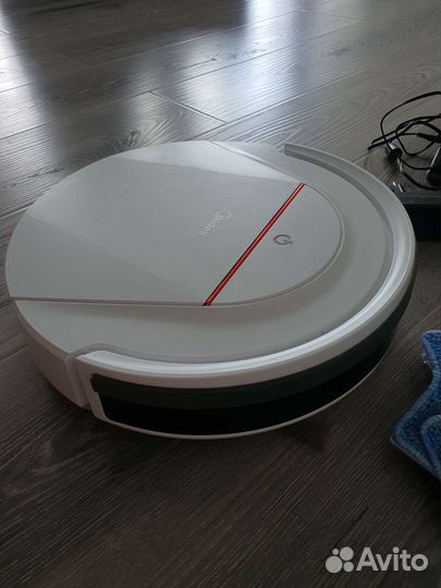 Робот пылесос midea