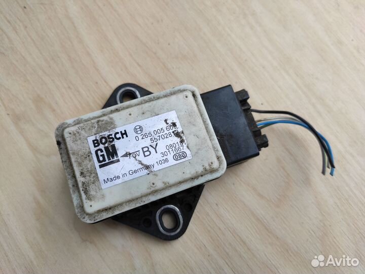 Датчик ускорения На Opel Corsa D