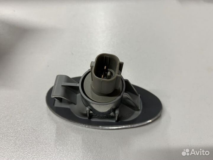 Повторитель поворота Mitsubishi Lancer