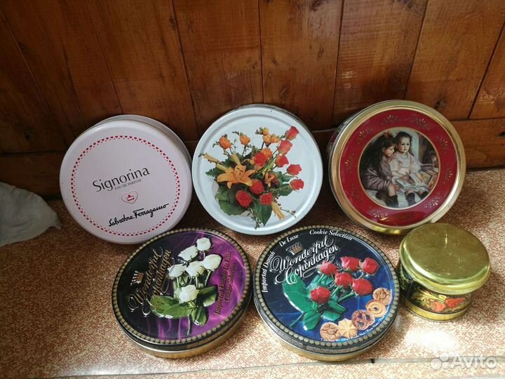 Банка жестяная