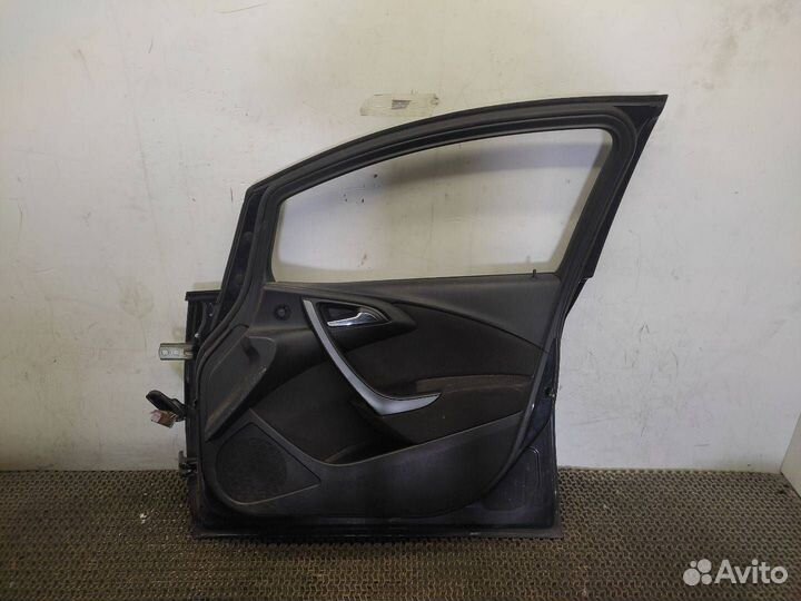 Дверь передняя правая Opel Astra J рест. 2015