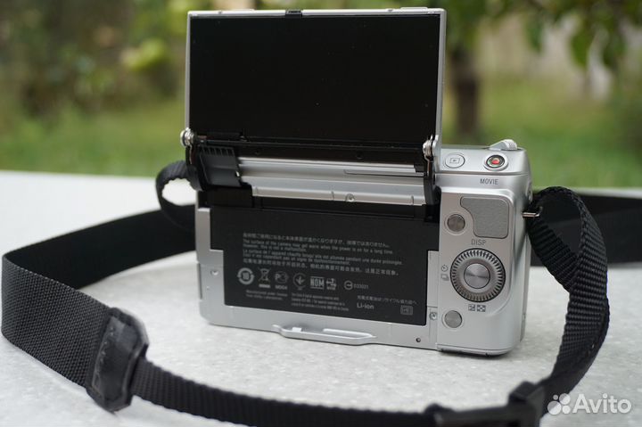 Sony Nex-F3