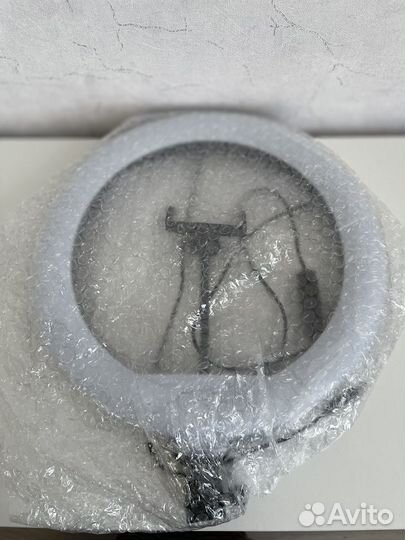 Кольцевая лампа Walker WLR 3010 и штатив