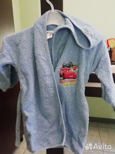 Одежда для мальчика 98 разм банный халат, костюм д