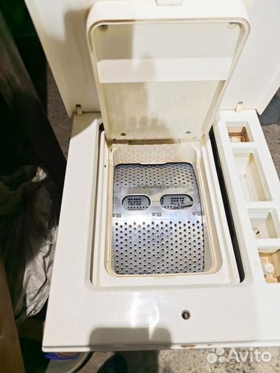 Стираллная машина автомат Ardo TL 600