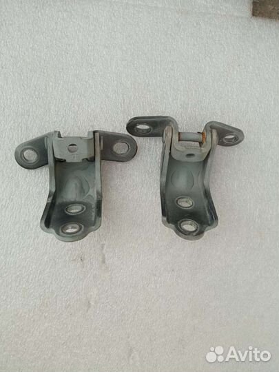 Kia Sportage 4 передние левые петли дверей