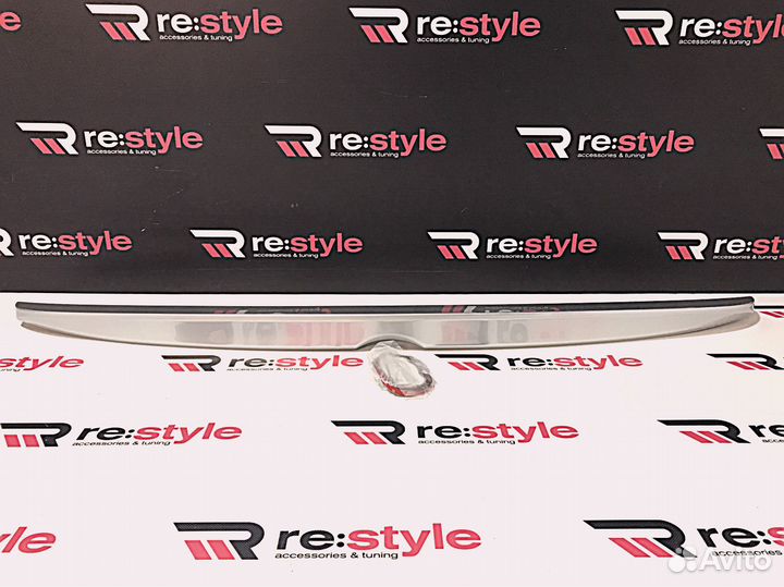 Спойлер Toyota Camry 50 / 55 Серебро 1E7