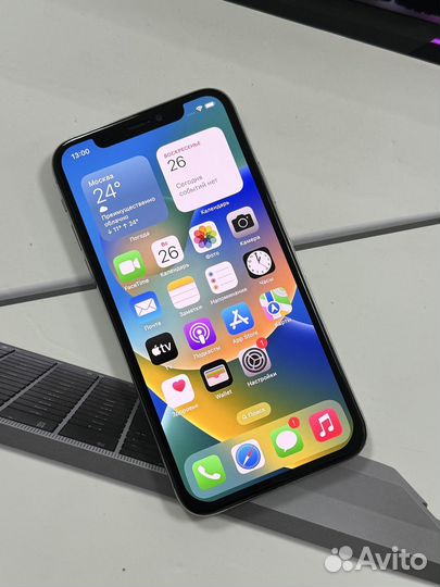 iPhone X, 64 ГБ