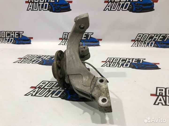 Кулак поворотный передний правый Opel Vectra C