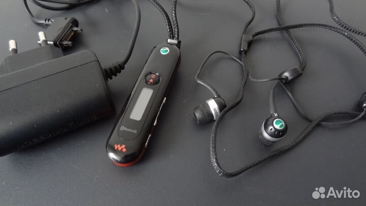 Bluetooth гарнитура Sony Ericsson HBH-DS970