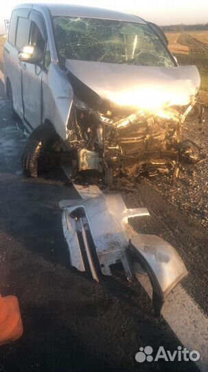 Toyota Noah 2.0 CVT, 2007, битый, 290 000 км