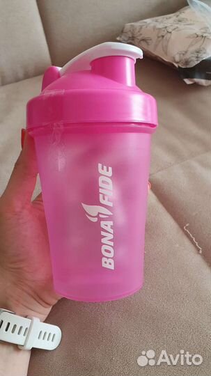 Спортивный шейкер Bona fide, новый