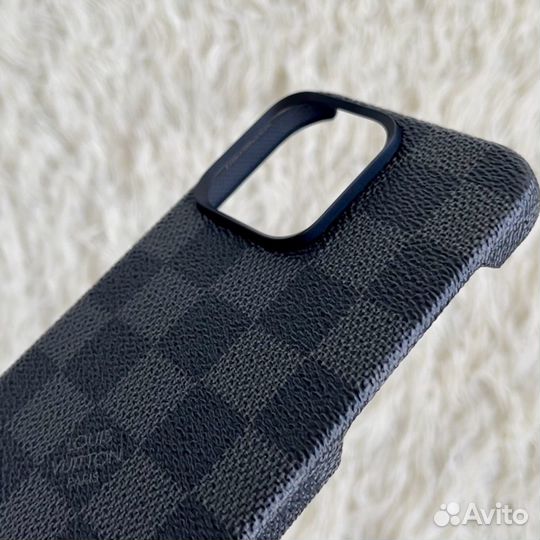 Чехол Pitaka на iPhone 15 pro max custom LV