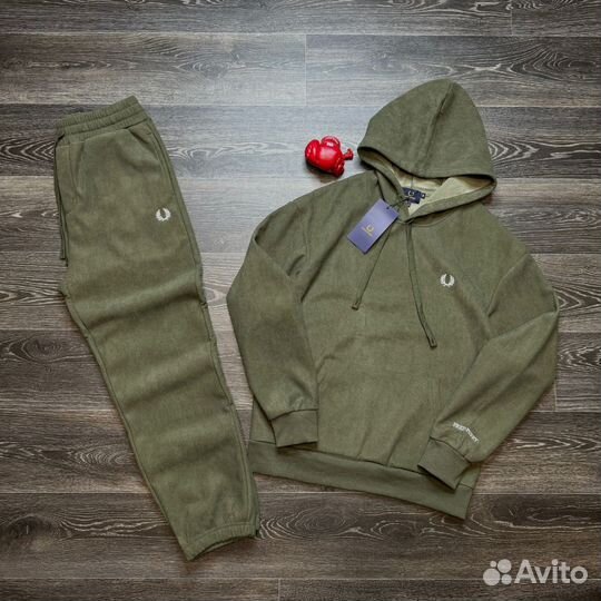 Вельветовый костюм Fred Perry