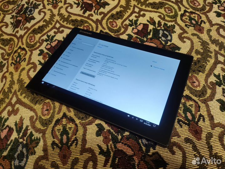 Ноутбук-планшет Lenovo miix3-1030 64GB 10.1