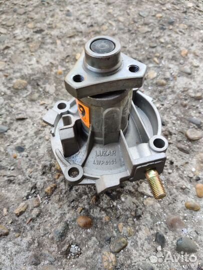 Новая помпа,водяной насос ваз Лада 2101
