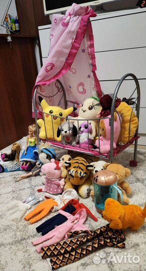 Игрушки детские с кроваткой
