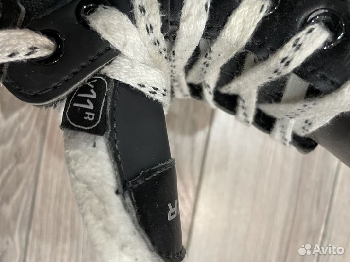 Хоккейные коньки bauer