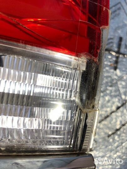 Фонарь левый Toyota Land Cruiser 200 2015