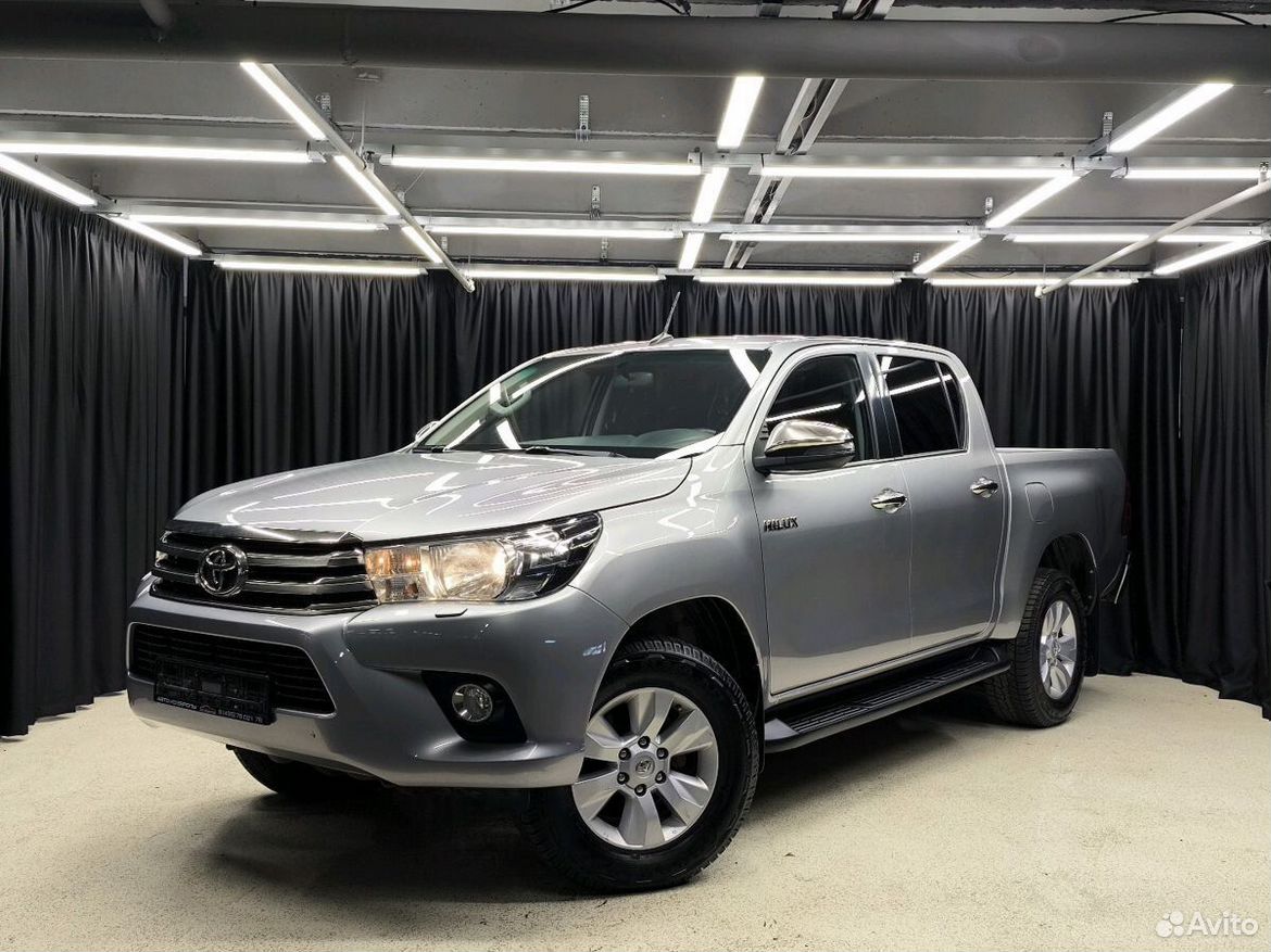 Toyota Hilux 2.8 AT, 2018, 125 000 км