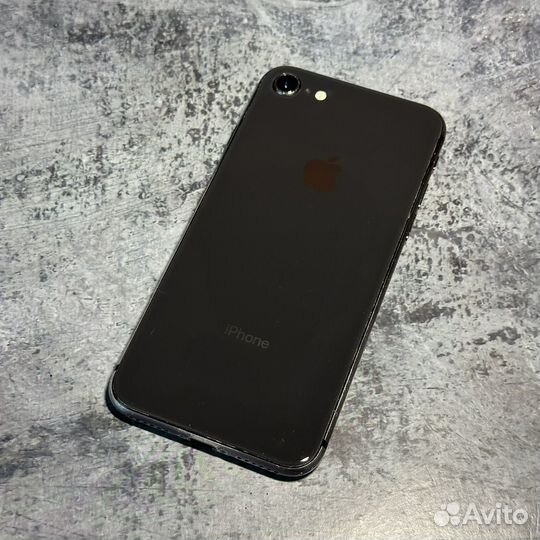 iPhone 8, 64 ГБ