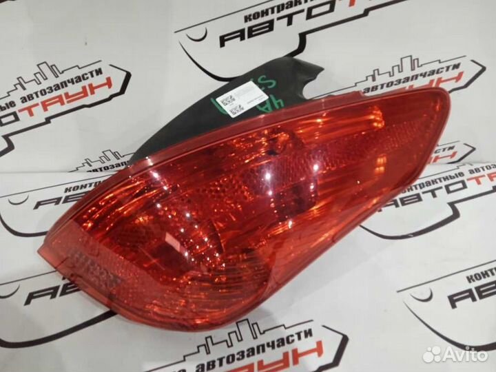 Фонарь peugeot 308 4A T7 9680425880 hatchback прав