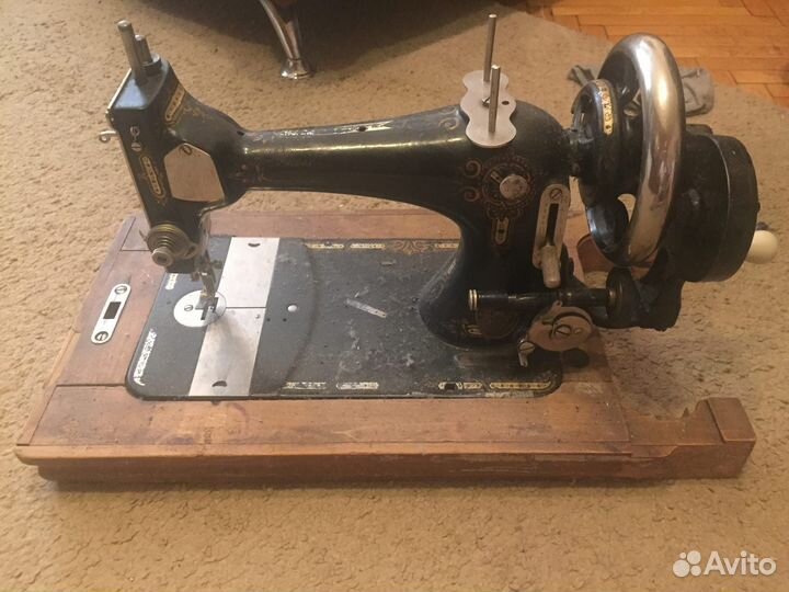Швейная машинка Зингер ручная 1871 г