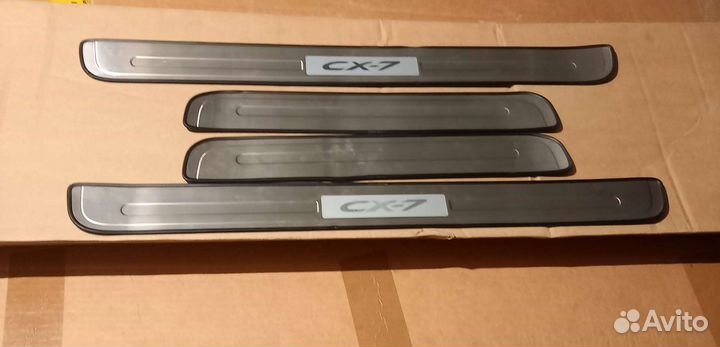 Накладки порогов mazda cx-7