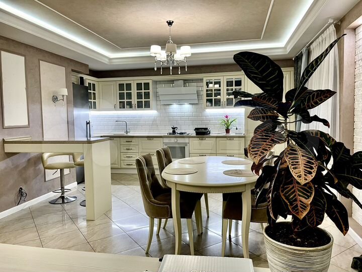 3-к. квартира, 168,6 м², 9/10 эт.