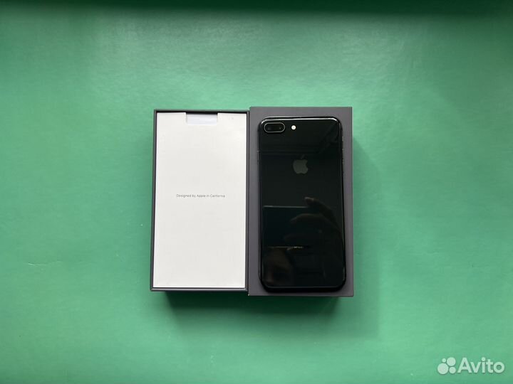 iPhone 8 Plus, 64 ГБ