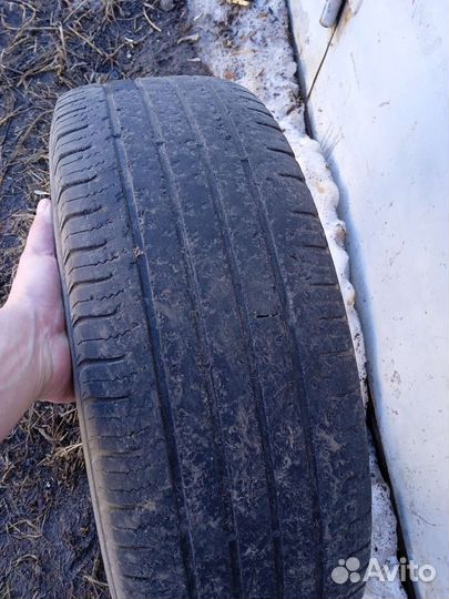 Michelin Agilis 81 225/65 R17