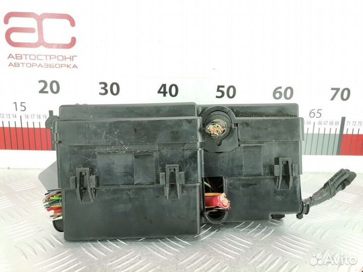 Блок предохранителей для Volvo S40 2 8688040