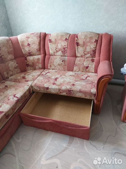 Угловой диван