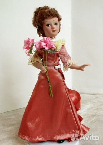 Кукла фарфоровая коллекционная с собачкой