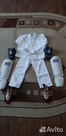 Кимано, самбовки, перчатки, защита