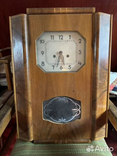 Часы Янтарь настенные с боем