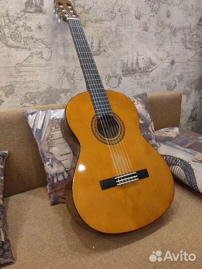 Классическая гитара yamaha c40