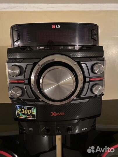 Музыкальный центр LG xboom
