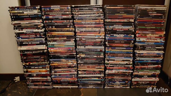 Зарубежное и русское кино на 1135 DVD.Лицензия