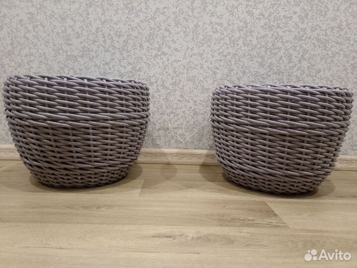 Кашпо из искусственного ротанга