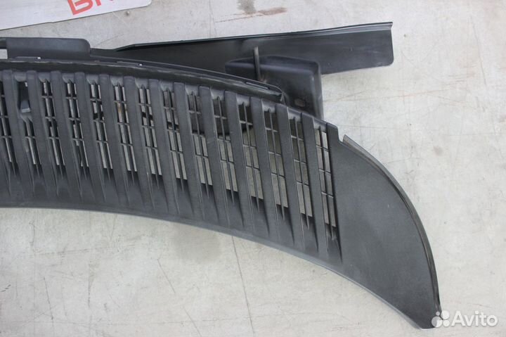 Жабо на Lincoln Navigator 2 02-06гг