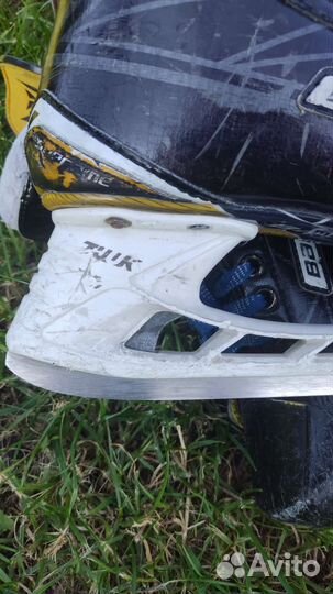 Хоккейные коньки bauer s180