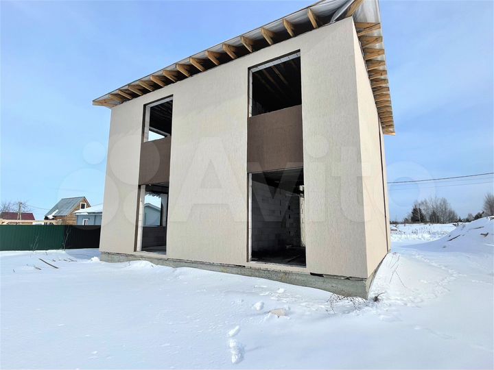 Дом 177 м² на участке 8,4 сот.