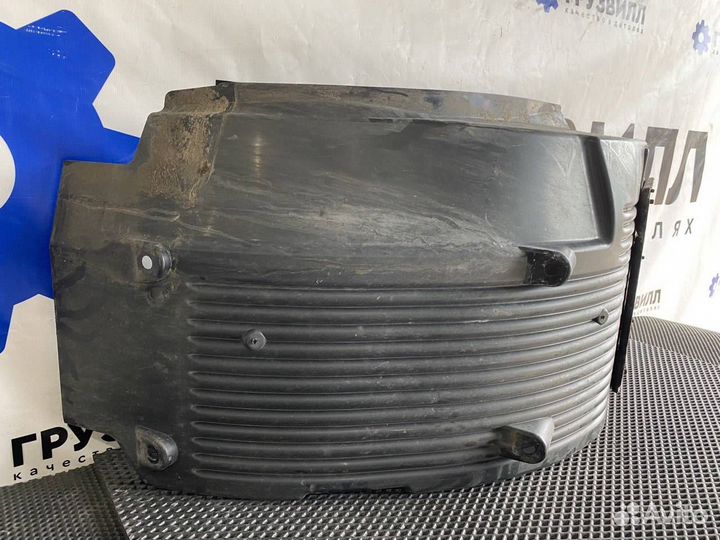 Крыло кабины правое Volvo FH4 82271846