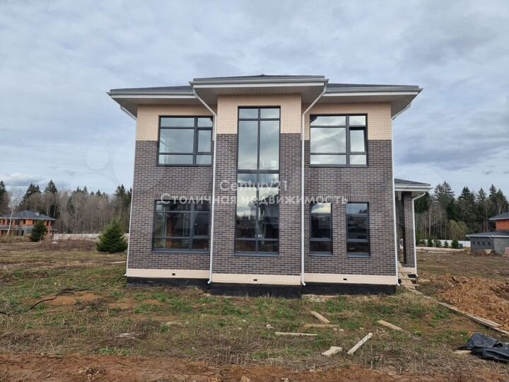 Коттедж 173,1 м² на участке 8,8 сот.