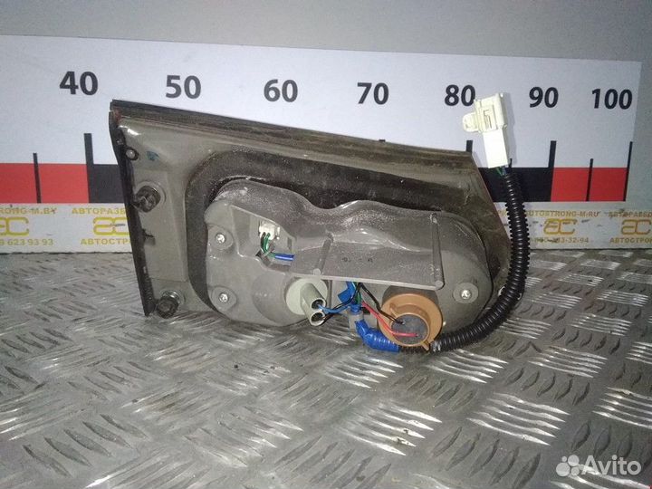 Фонарь крышки багажника правый Lexus IS 2 (XE20)