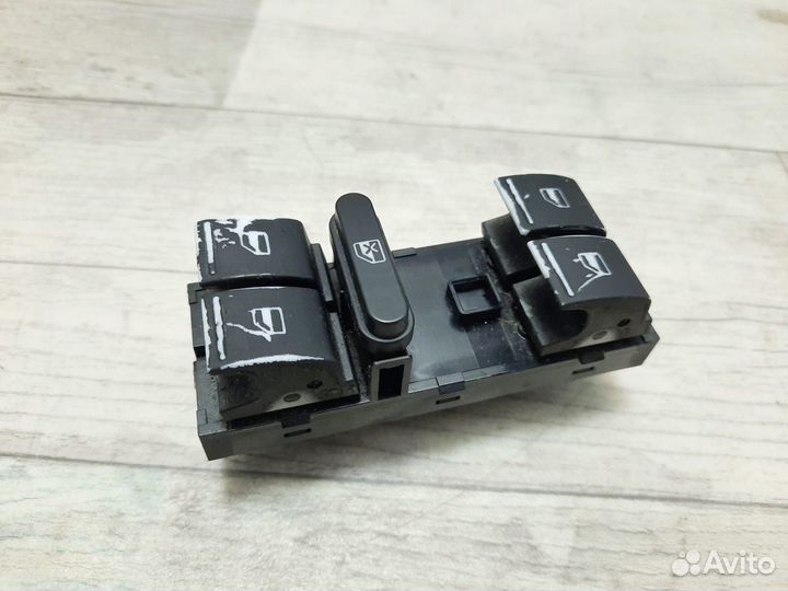 Блок управления стеклами VW Passat B6, Golf 5