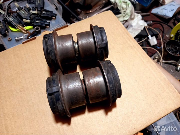 Сайлентблоки W210