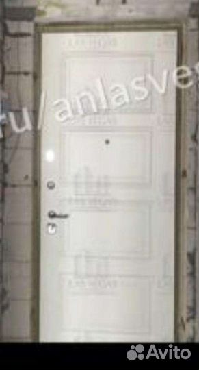 Входная дверь